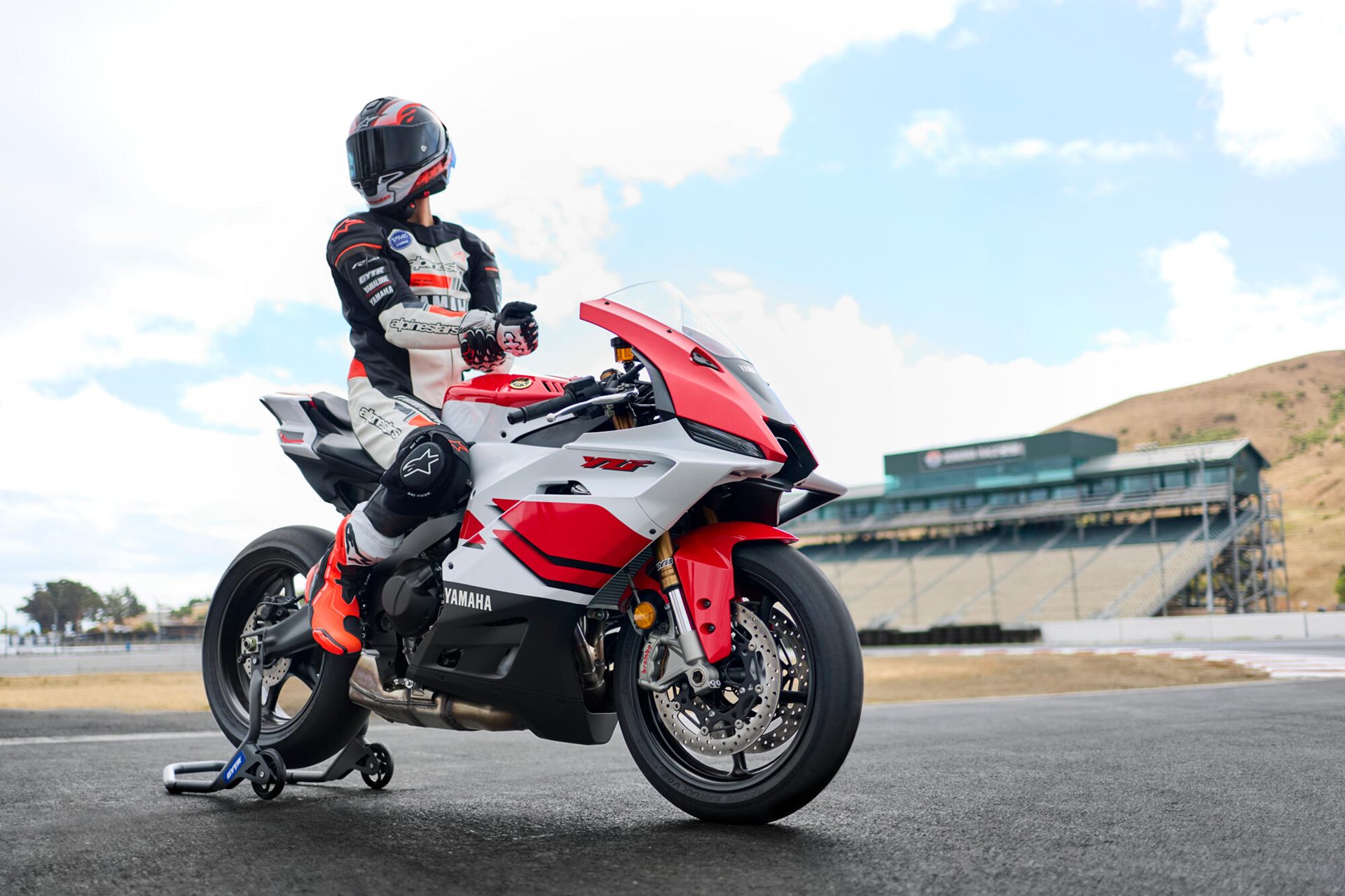 Yamaha R9 70th Anniversary ยามาฮ่า ปี 2026 : ภาพที่ 9