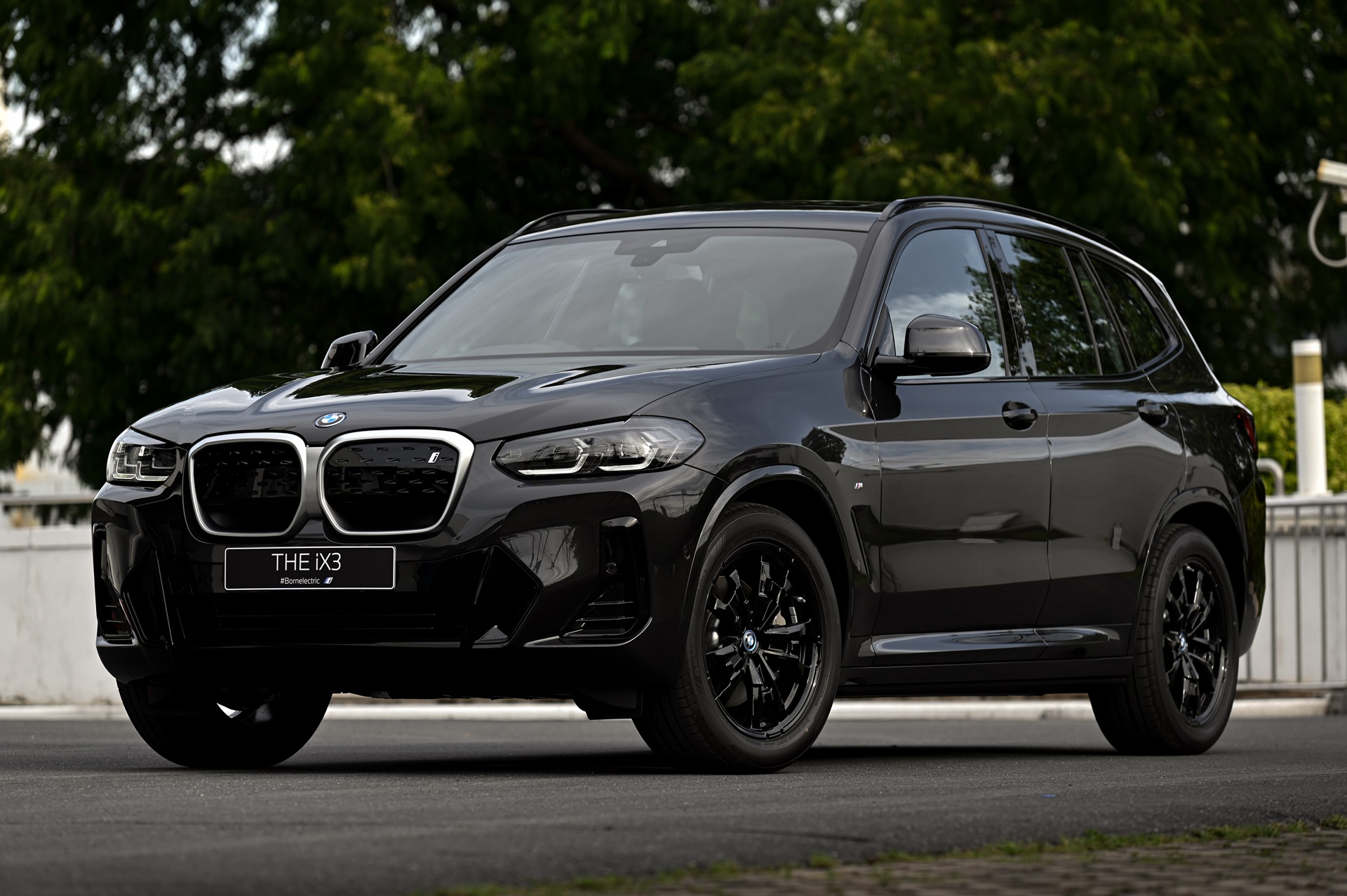 BMW i iX3 M Sport Inspiring บีเอ็มดับเบิลยู ปี 2023 : ภาพที่ 1