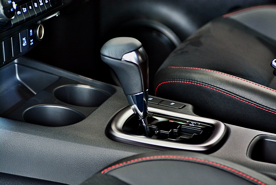 Toyota Revo GR Sport 2.8 AT Hi-Floor 4X4 โตโยต้า รีโว่ ปี 2021 : ภาพที่ 12