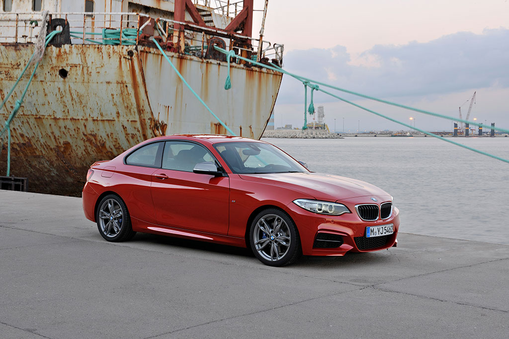 BMW Series 2 218i Coupe M Sport บีเอ็มดับเบิลยู ซีรีส์ 2 ปี 2015 : ภาพที่ 1