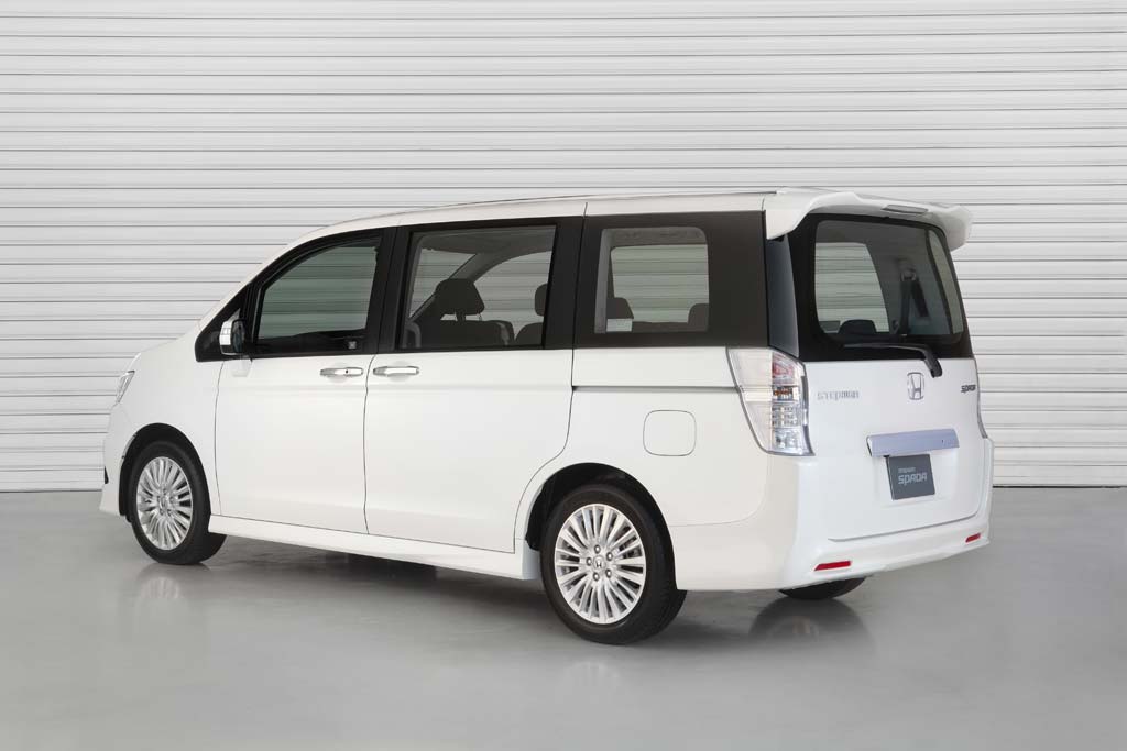 Honda Stepwgn Spada ฮอนด้า สเตปแวกอน สปาด้า ปี 2012 : ภาพที่ 2