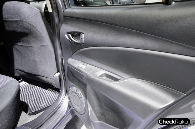 Toyota Yaris ATIV 1.2 J โตโยต้า ยาริส ปี 2017 : ภาพที่ 7