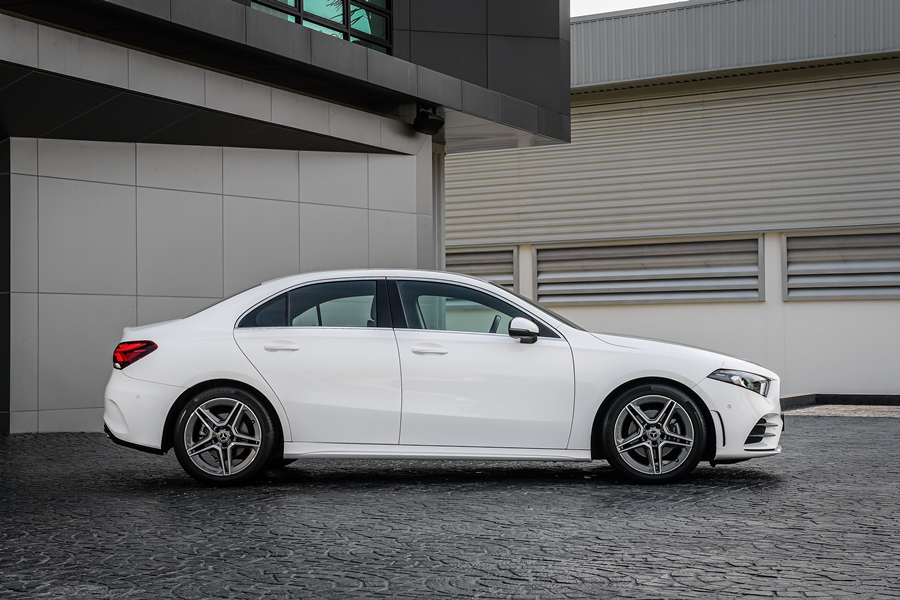 Mercedes-benz A-Class A 200 AMG Dynamic (CKD) เมอร์เซเดส-เบนซ์ เอ-คลาส ปี 2020 : ภาพที่ 6