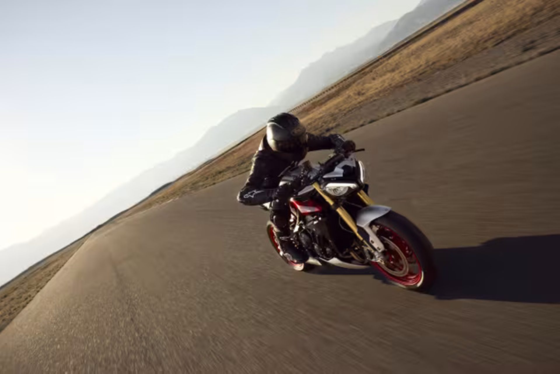 Triumph Street Triple 765 RX ไทรอัมพ์ สตรีท ทริบเปิ้ล ปี 2025 : ภาพที่ 10