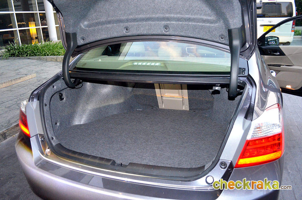 Honda Accord 2.4 EL NAVI ฮอนด้า แอคคอร์ด ปี 2013 : ภาพที่ 19