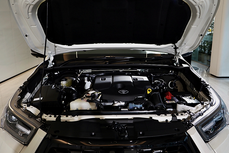 Toyota Revo GR Sport 2.8 AT Hi-Floor 4X4 โตโยต้า รีโว่ ปี 2021 : ภาพที่ 9