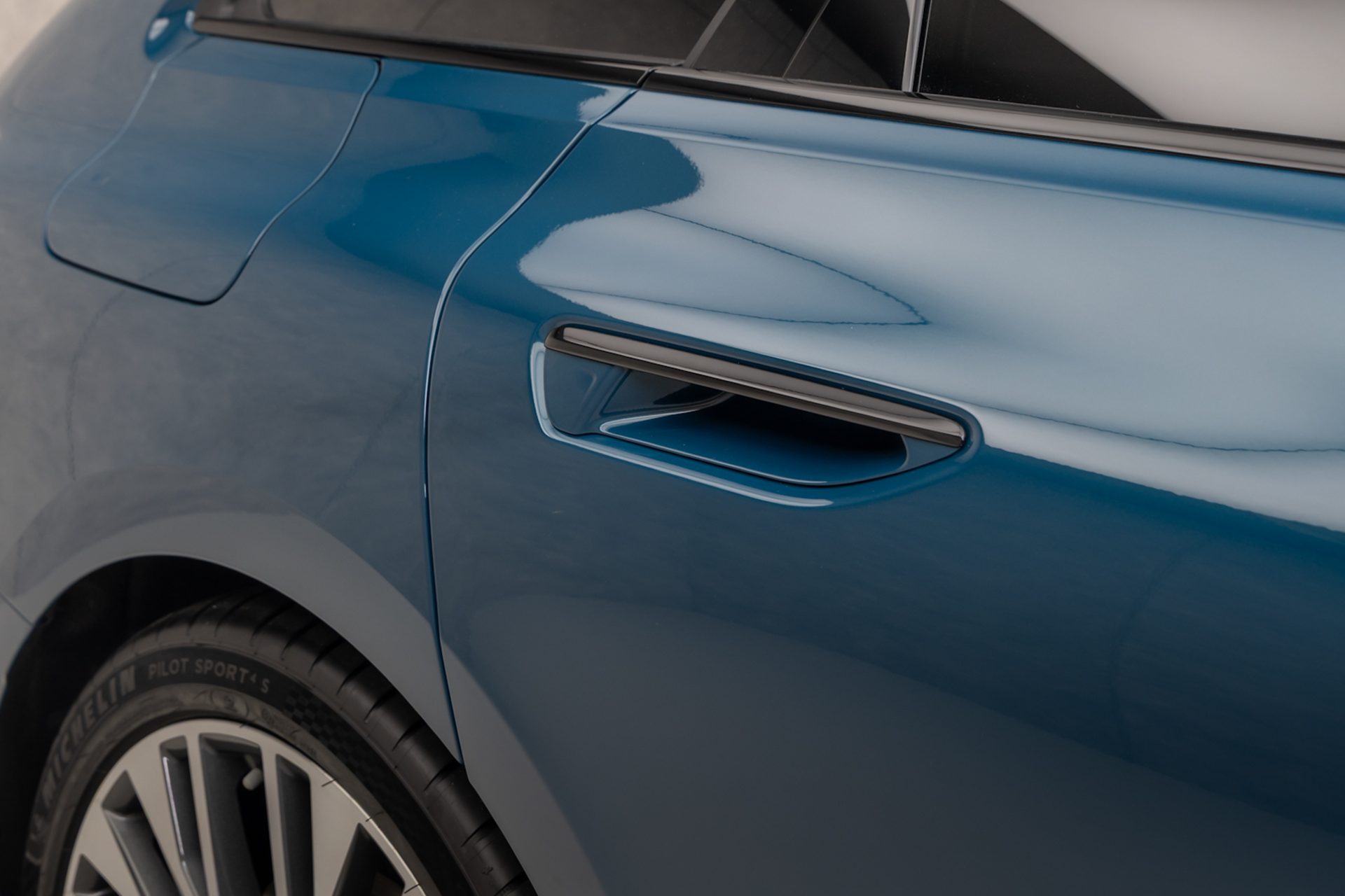 Audi S6 Avant e-tron quattro อาวดี้ ปี 2025 : ภาพที่ 7