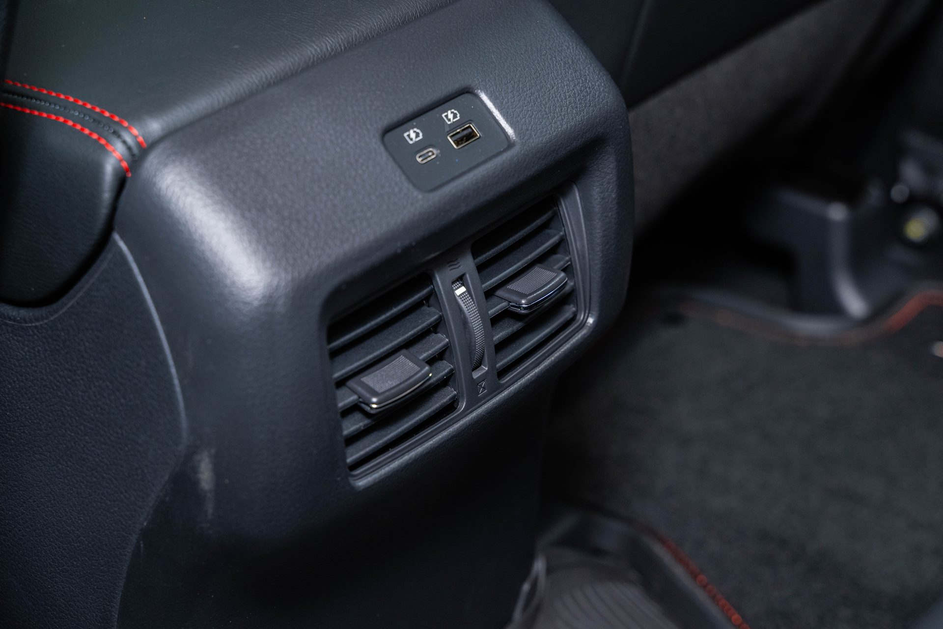 Nissan Navara Double Cab PRO-2X 7AT นิสสัน นาวาร่า ปี 2024 : ภาพที่ 14