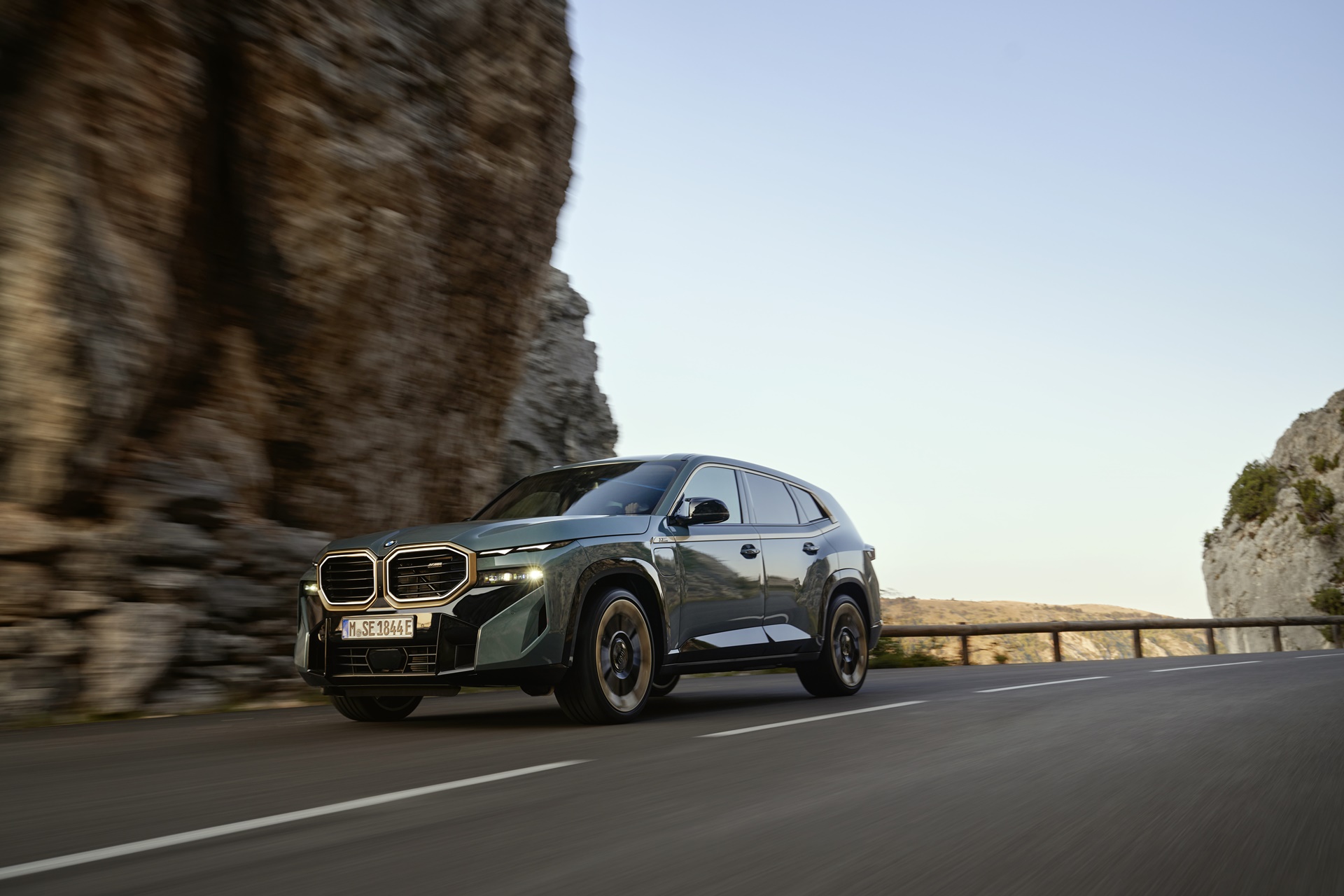 BMW XM PHEV บีเอ็มดับเบิลยู ปี 2023 : ภาพที่ 9