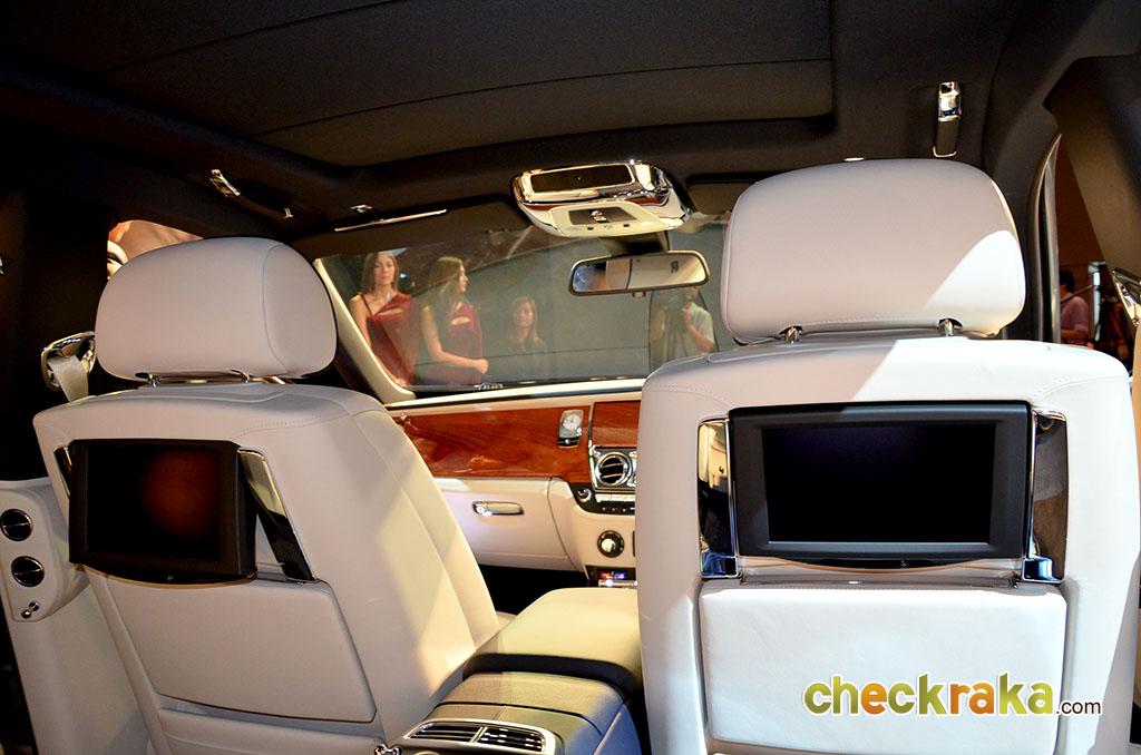 Rolls-Royce Ghost Series II Extended Wheel base โรลส์-รอยซ์ โกสต์ ปี 2014 : ภาพที่ 15