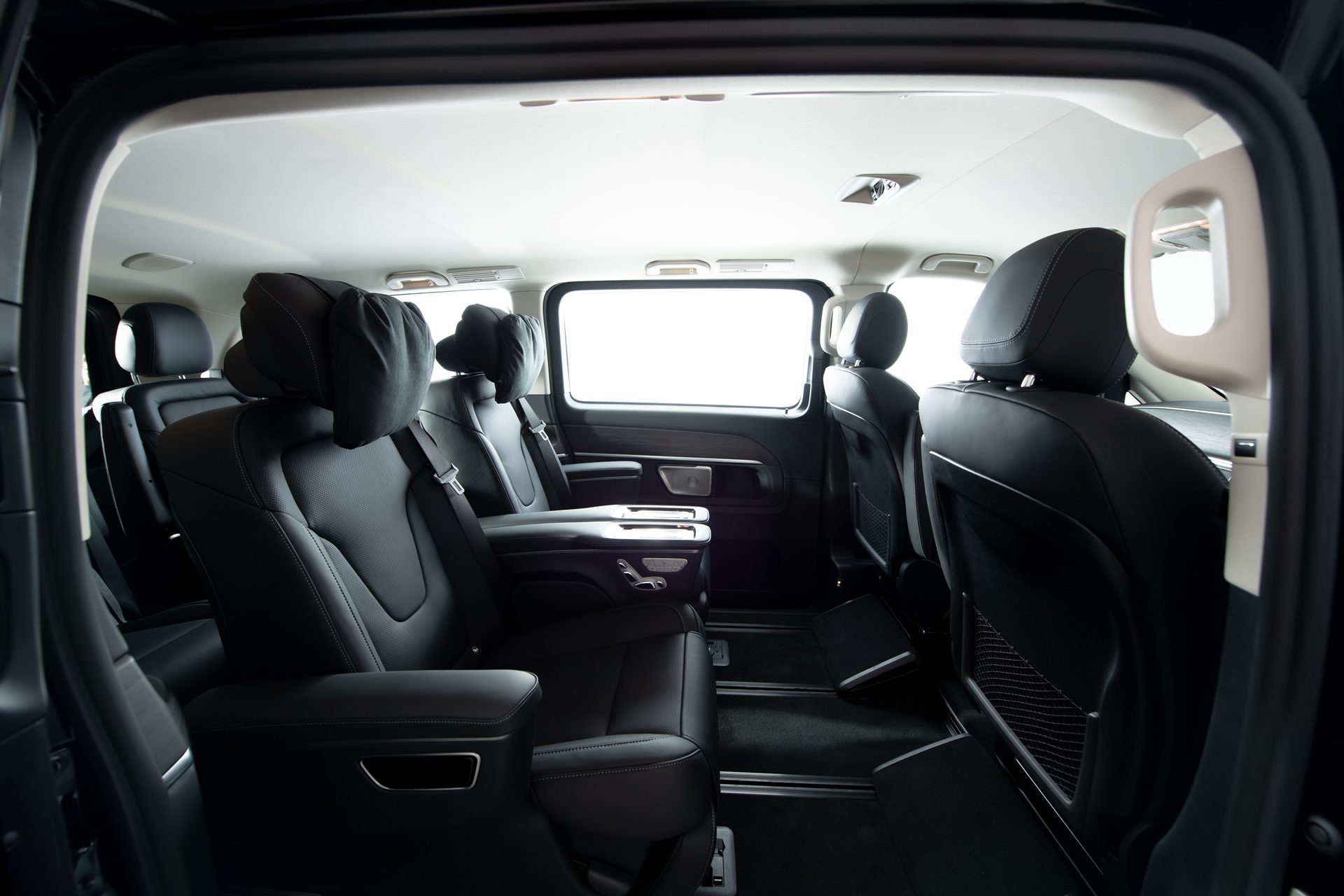 Mercedes-benz V-Class V 300 d Exclusive เมอร์เซเดส-เบนซ์ วี-คลาส ปี 2024 : ภาพที่ 14