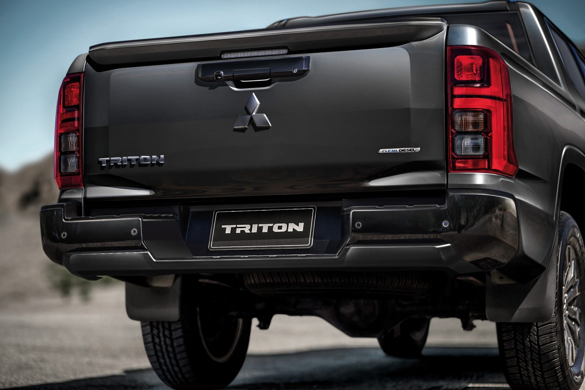 Mitsubishi Triton Double Cab Plus 2.4 Ultra AT มิตซูบิชิ ไทรทัน ปี 2025 : ภาพที่ 2