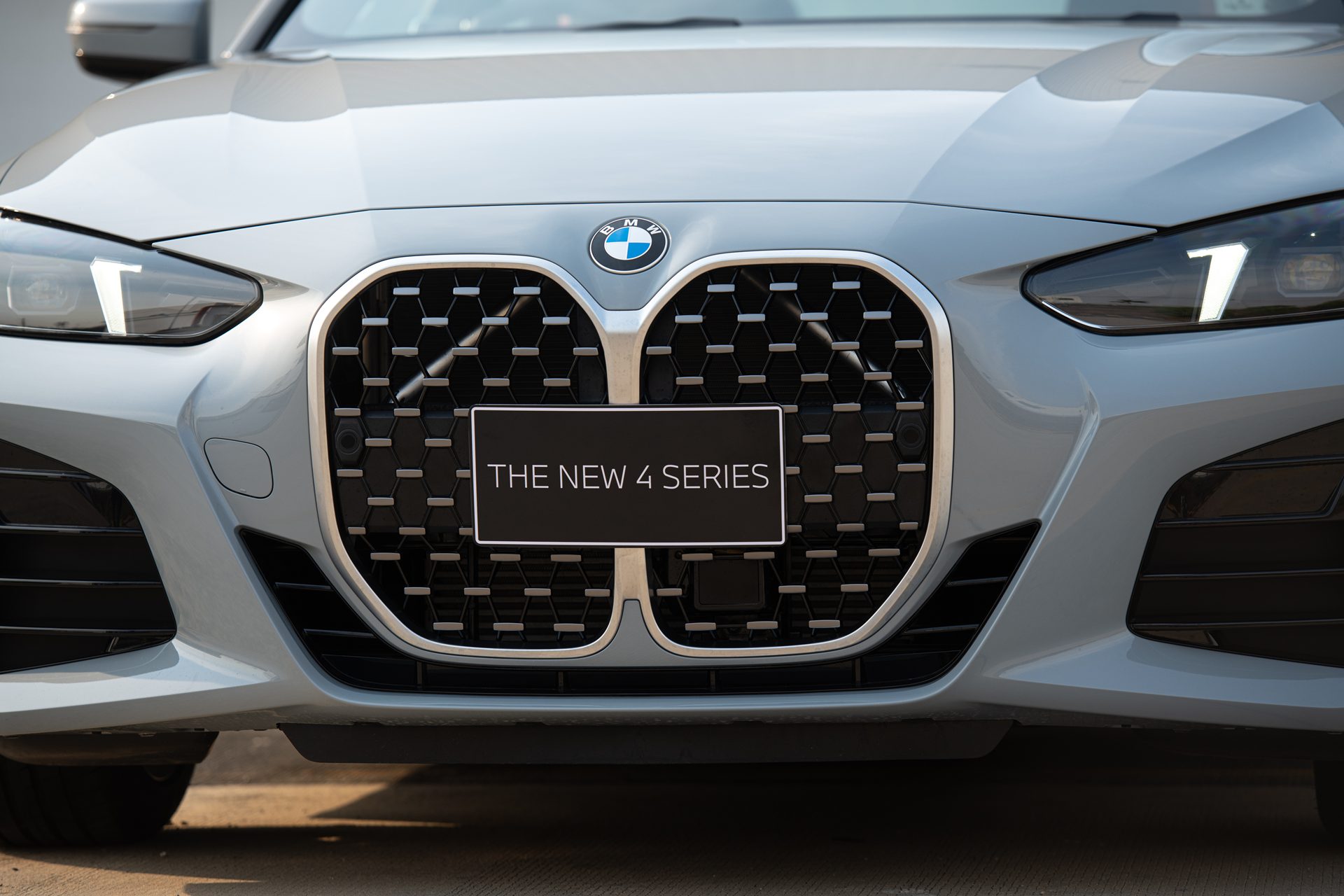 BMW Series 4 420i Coupe M Sport บีเอ็มดับเบิลยู ซีรีส์ 4 ปี 2025 : ภาพที่ 2