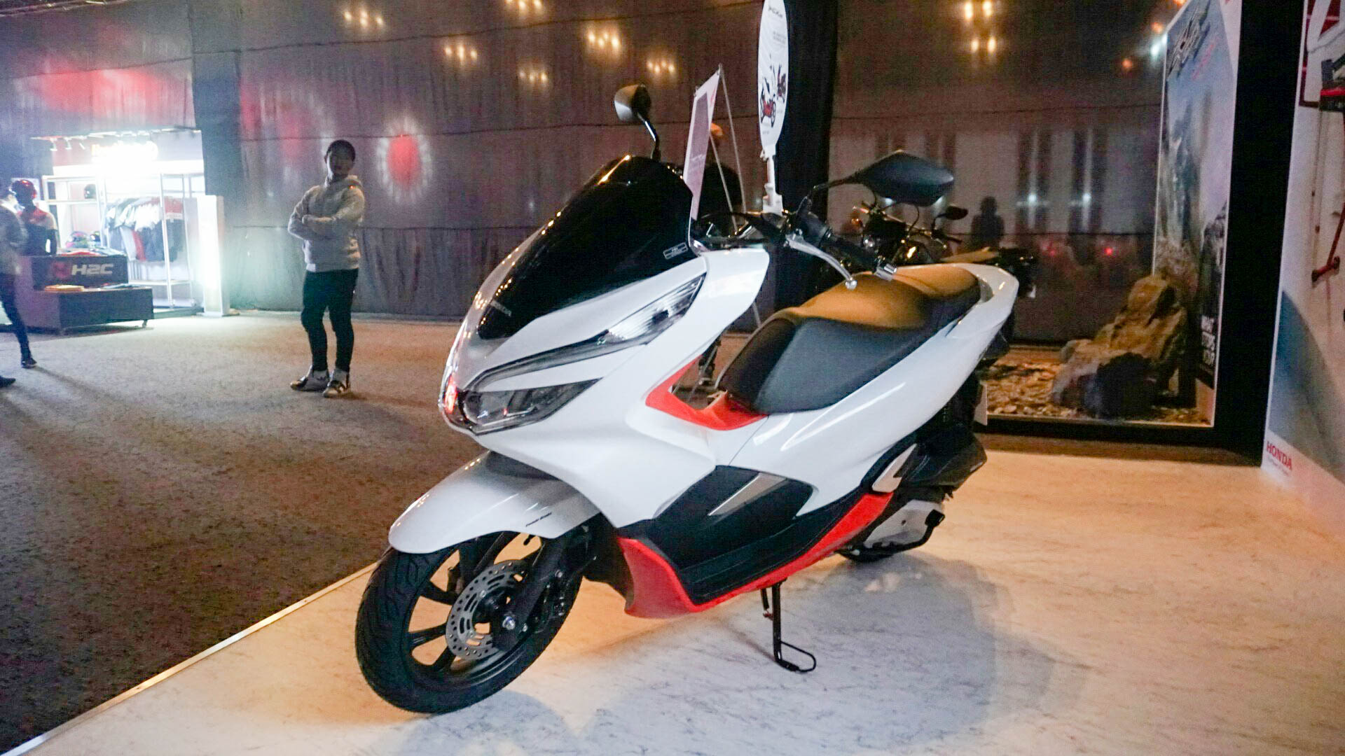 Honda PCX 150 2019 New Color ฮอนด้า พีซีเอ็กซ์ ปี 2019 : ภาพที่ 10