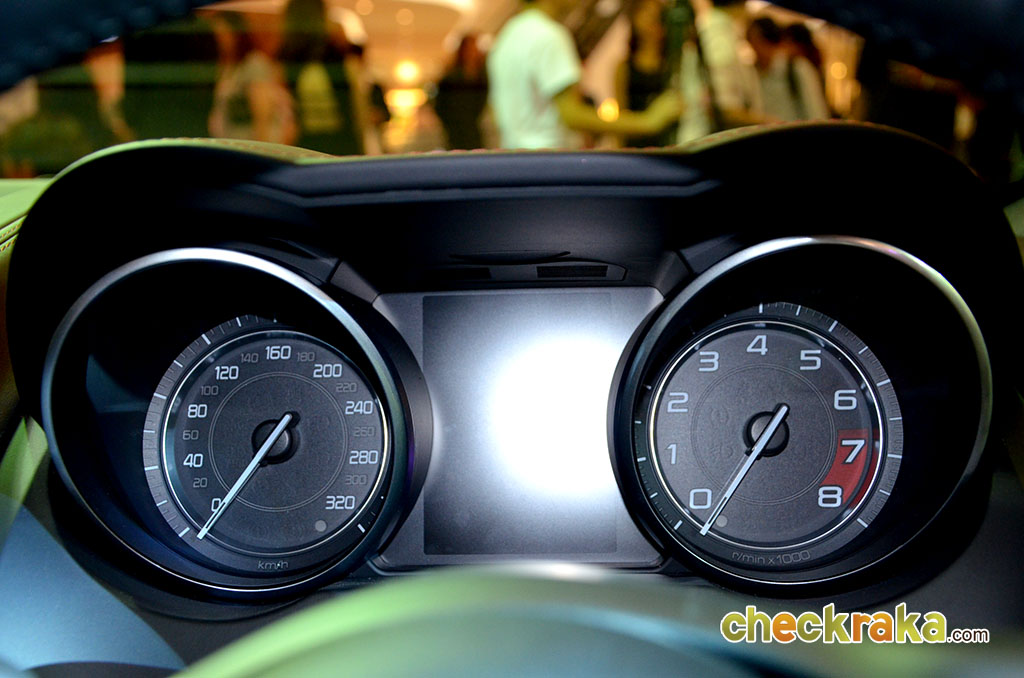 Jaguar F-Type V8 R Coupe จากัวร์ ปี 2014 : ภาพที่ 17