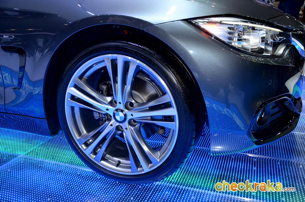 BMW Series 4 420i Coupe M Sport บีเอ็มดับเบิลยู ซีรีส์ 4 ปี 2014 : ภาพที่ 10