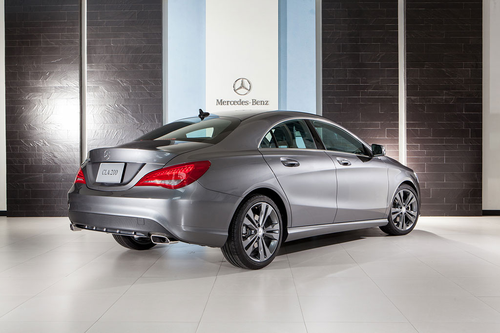 Mercedes-benz CLA-Class CLA 200 Urban เมอร์เซเดส-เบนซ์ ปี 2015 : ภาพที่ 3