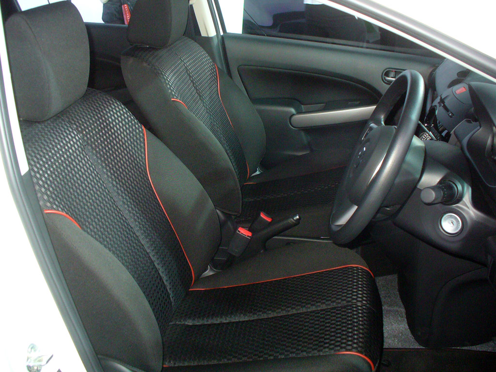 Mazda 2 Sports Maxx AT มาสด้า ปี 2012 : ภาพที่ 12