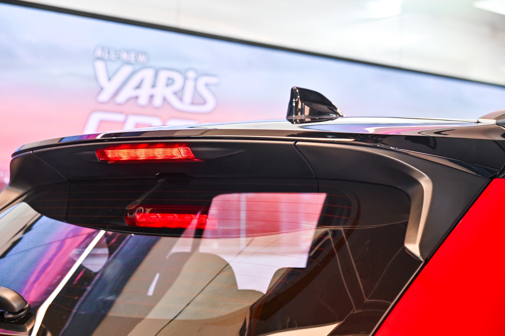 Toyota Yaris Cross HEV Premium Luxury โตโยต้า ปี 2023 : ภาพที่ 8