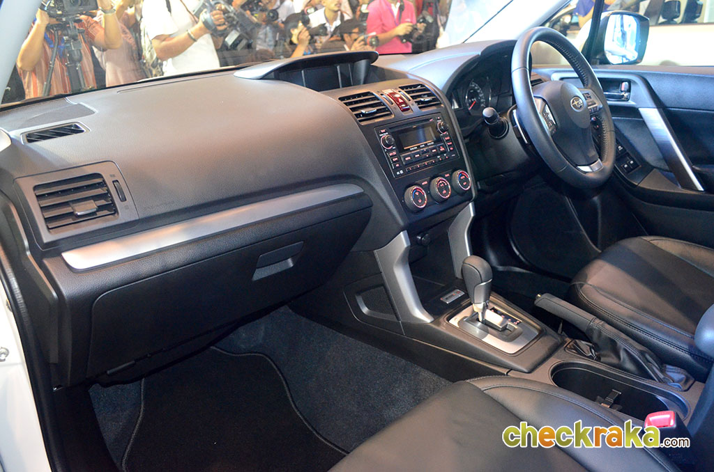 Subaru Forester 2.0 i-L ซูบารุ ฟอเรสเตอร์ ปี 2013 : ภาพที่ 9