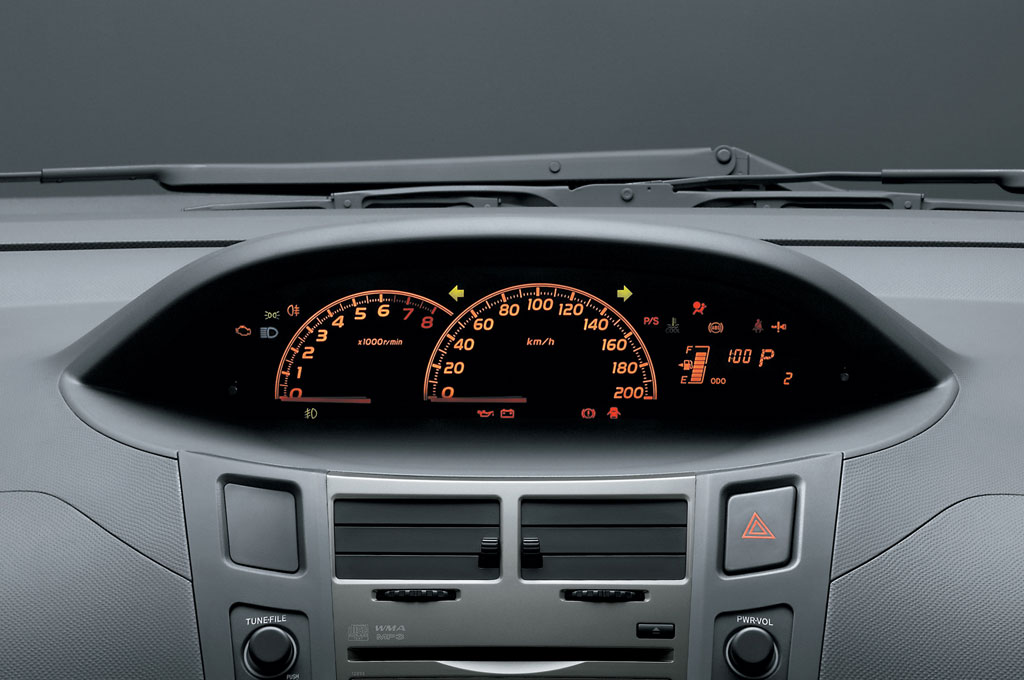 Toyota Yaris RS โตโยต้า ยาริส ปี 2012 : ภาพที่ 10