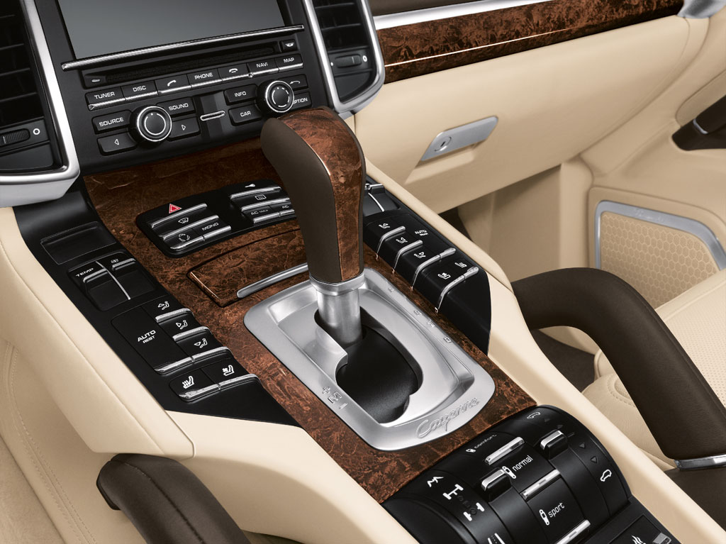 Porsche Cayenne S Hybrid ปอร์เช่ คาเยน ปี 2010 : ภาพที่ 16