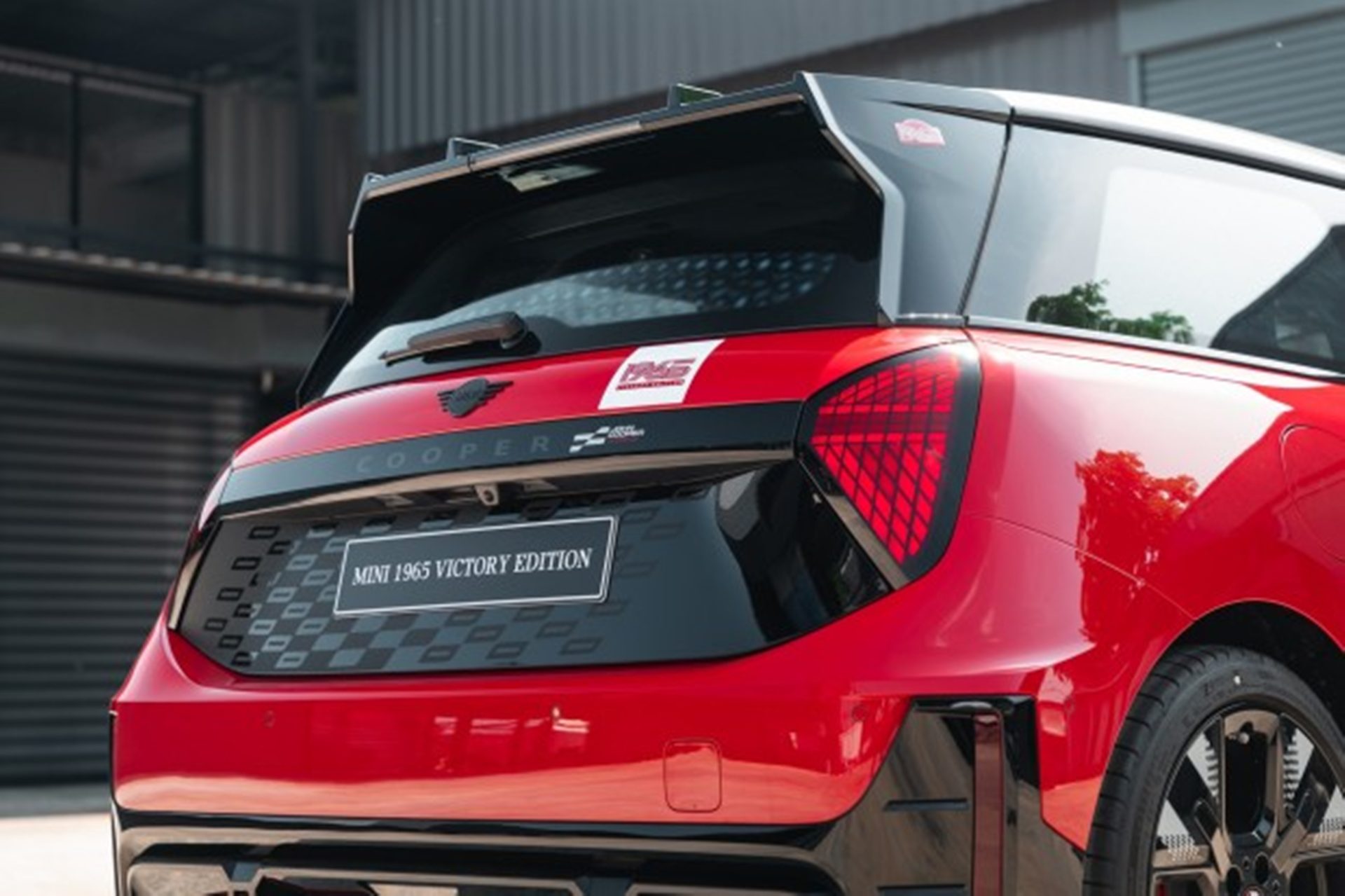 Mini John Cooper Works Electric 1965 Victory Edition มินิ จอห์น คูเปอร์ เวิร์กส์ ปี 2026 : ภาพที่ 4