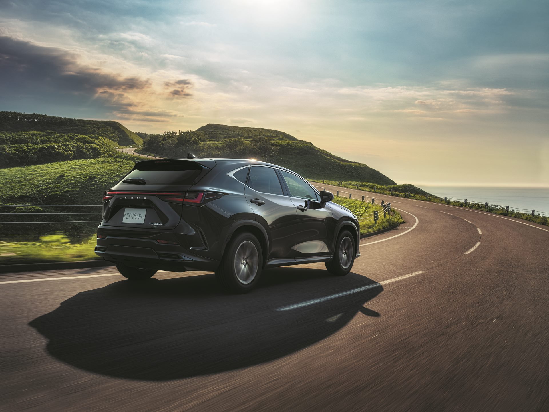 Lexus NX 450h+ Overtrail AWD เลกซัส เอ็นเอ็กซ์ ปี 2024 : ภาพที่ 8