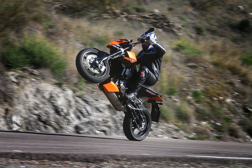 KTM 690 Duke เคทีเอ็ม 690ดู้ค ปี 2010 : ภาพที่ 2