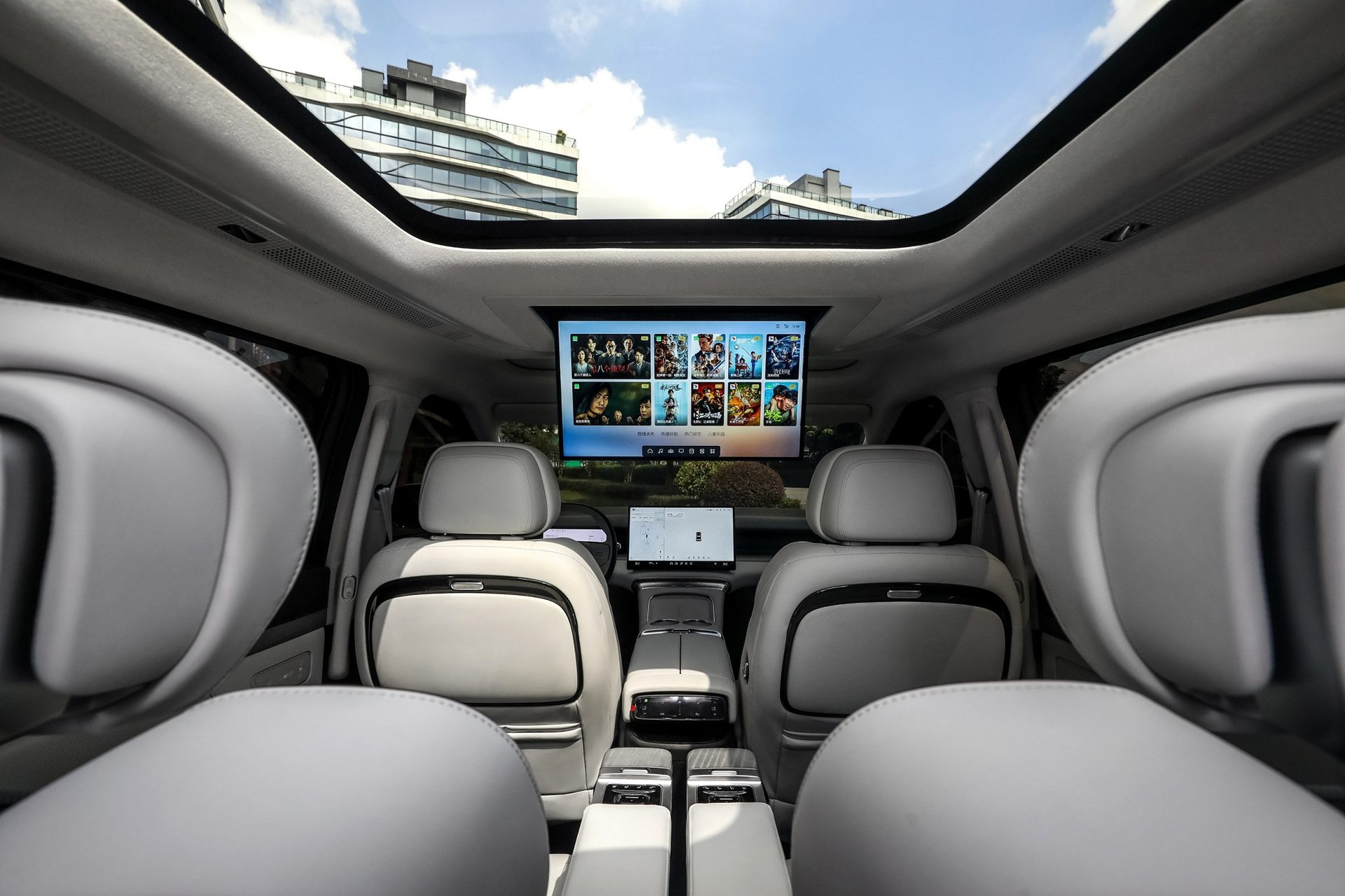 Xpeng X9 Luxury เอ็กซ์เผิง ปี 2024 : ภาพที่ 9