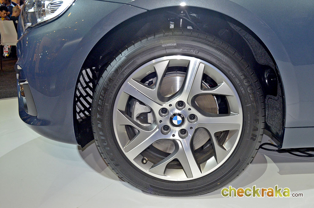 BMW Series 2 218i Gran Tourer Luxury บีเอ็มดับเบิลยู ซีรีส์ 2 ปี 2015 : ภาพที่ 10