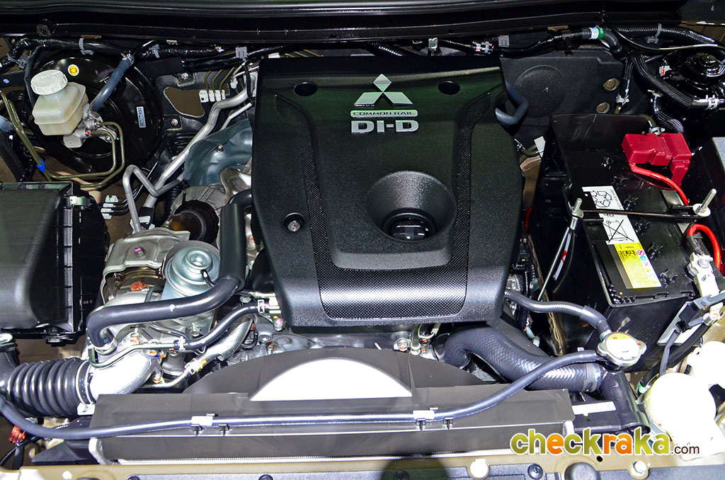 Mitsubishi Pajero Sport 4WD GT Premium มิตซูบิชิ ปาเจโร่ สปอร์ต ปี 2017 : ภาพที่ 18