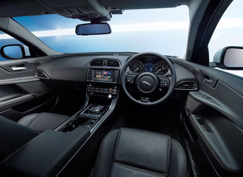 Jaguar XE 2.0 Portfolio จากัวร์ เอ็กซ์อี ปี 2015 : ภาพที่ 6