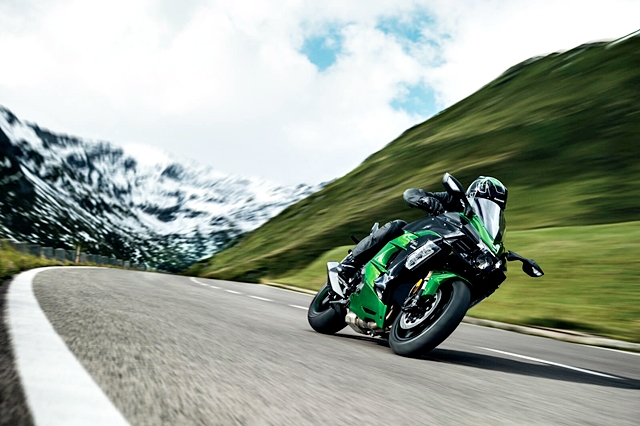 Kawasaki Ninja H2 SX SE คาวาซากิ นินจา ปี 2021 : ภาพที่ 5