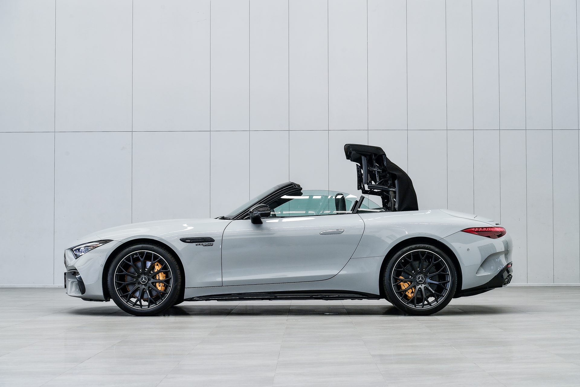 Mercedes-benz AMG SL 55 4MATIC+ เมอร์เซเดส-เบนซ์ เอเอ็มจี ปี 2025 : ภาพที่ 7