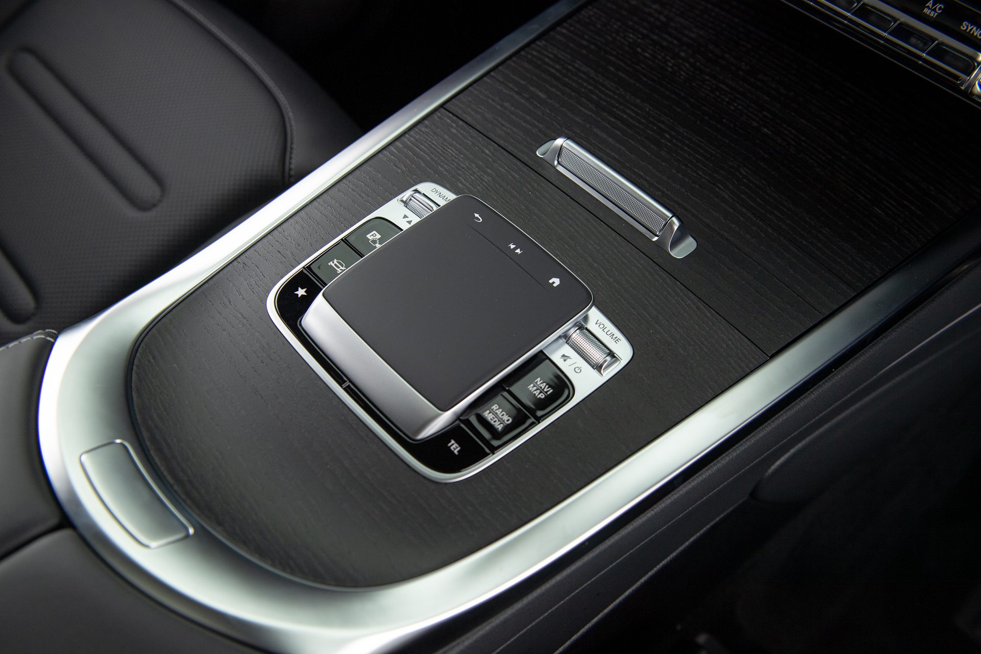 Mercedes-benz G-Class G 450 d เมอร์เซเดส-เบนซ์ จี-คลาส ปี 2024 : ภาพที่ 14