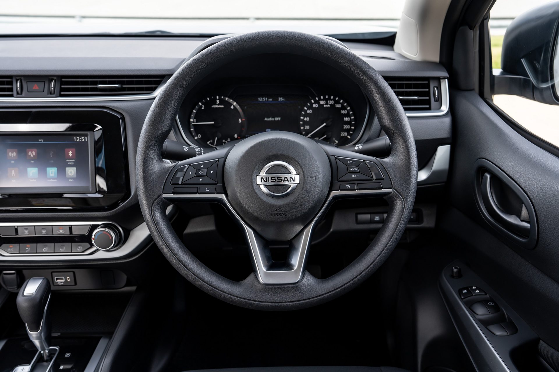 Nissan Navara Double Cab CALIBRE SL 6MT นิสสัน นาวาร่า ปี 2025 : ภาพที่ 12