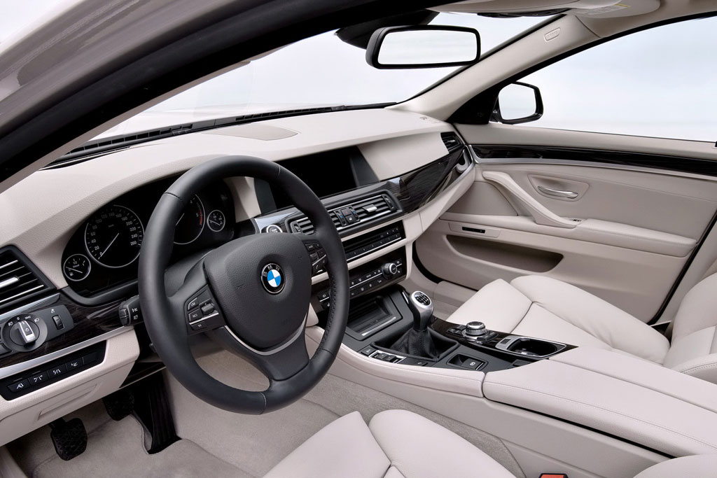 BMW Series 5 520d Touring Sport บีเอ็มดับเบิลยู ซีรีส์5 ปี 2011 : ภาพที่ 10