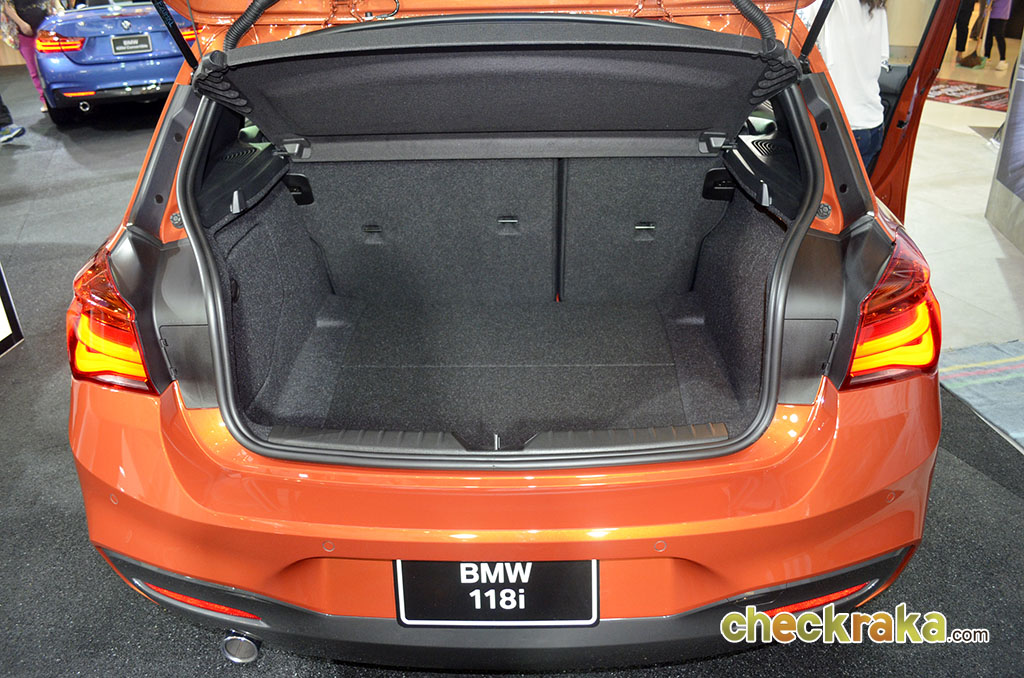 BMW Series 1 118i Sport บีเอ็มดับเบิลยู ซีรีส์ 1 ปี 2015 : ภาพที่ 18
