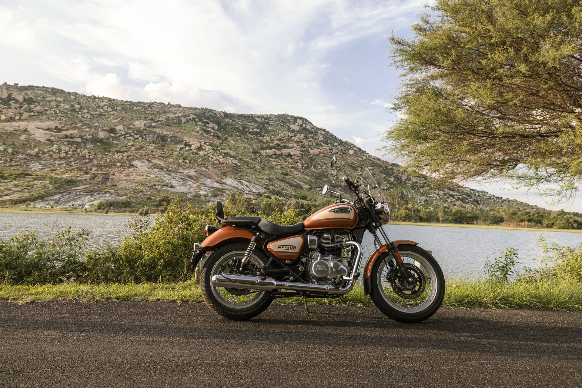 Royal Enfield Meteor 350 Sundowner Orange โรยัล เอ็นฟีลด์ ปี 2026 : ภาพที่ 1