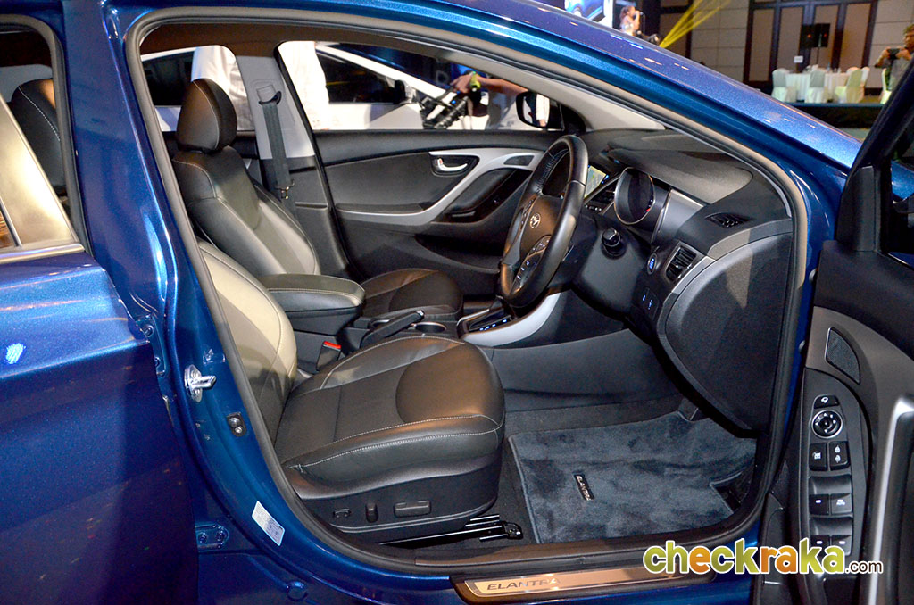 Hyundai Elantra Sport 1.8 GLS Navi ฮุนได อีแลนทรา ปี 2014 : ภาพที่ 14