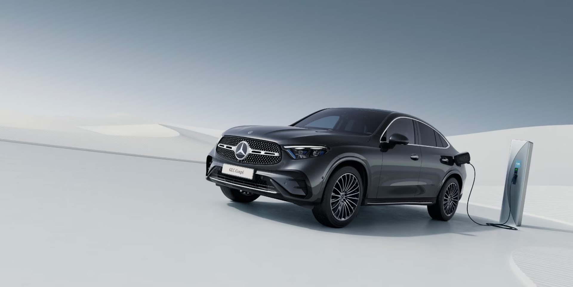 Mercedes-benz GLC-Class GLC 350 e 4MATIC Coupé AMG Dynamic เมอร์เซเดส-เบนซ์ จีแอลซี ปี 2024 : ภาพที่ 2