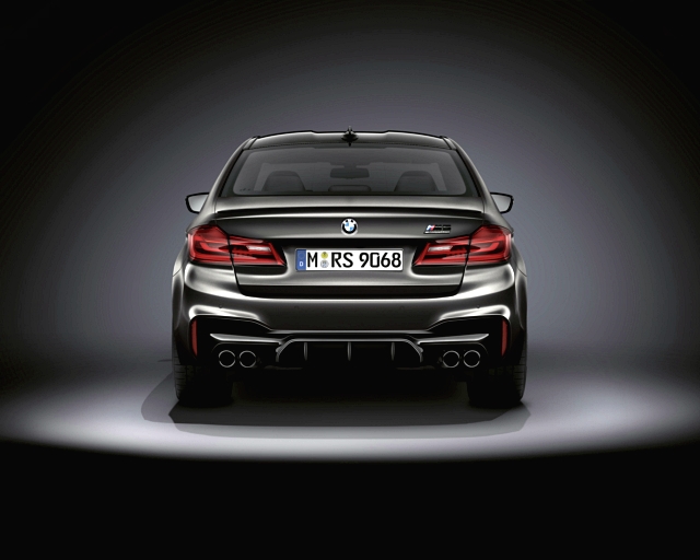 BMW M5 Sedan บีเอ็มดับเบิลยู ปี 2018 : ภาพที่ 14