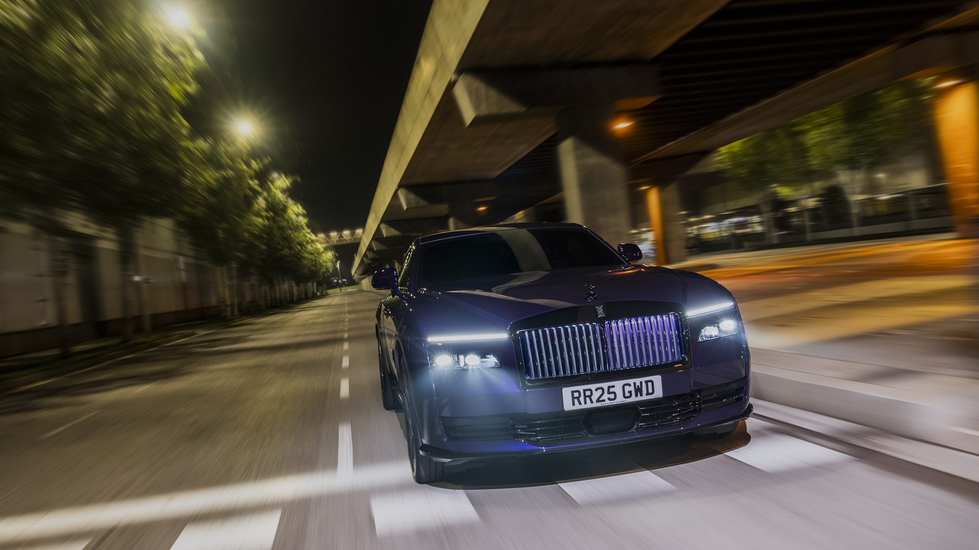 Rolls-Royce Black Badge Spectre โรลส์-รอยซ์ ปี 2025 : ภาพที่ 2