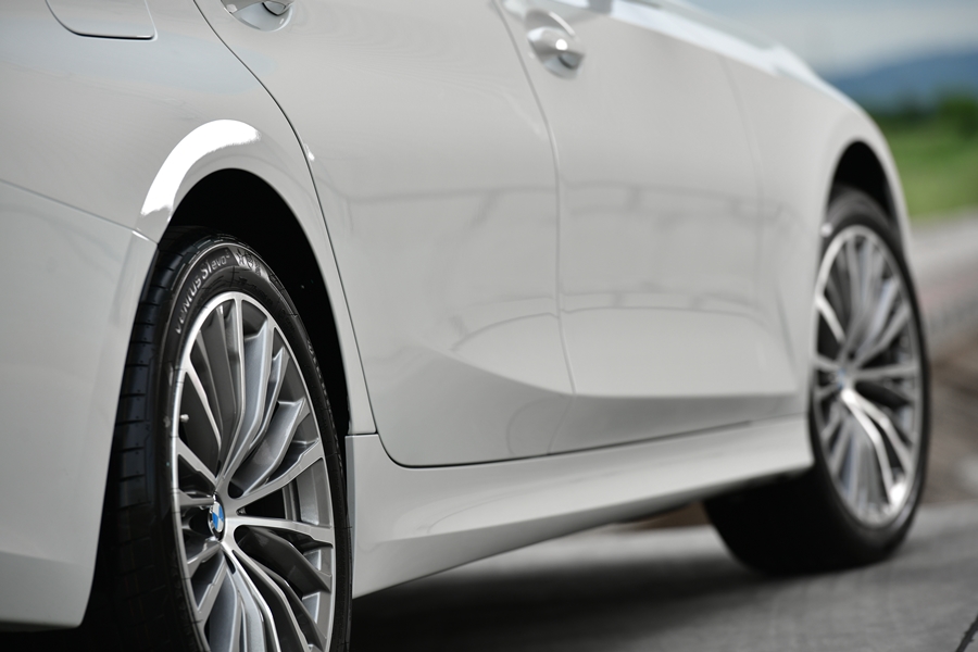 BMW Series 3 320Li Luxury บีเอ็มดับเบิลยู ซีรีส์3 ปี 2021 : ภาพที่ 4