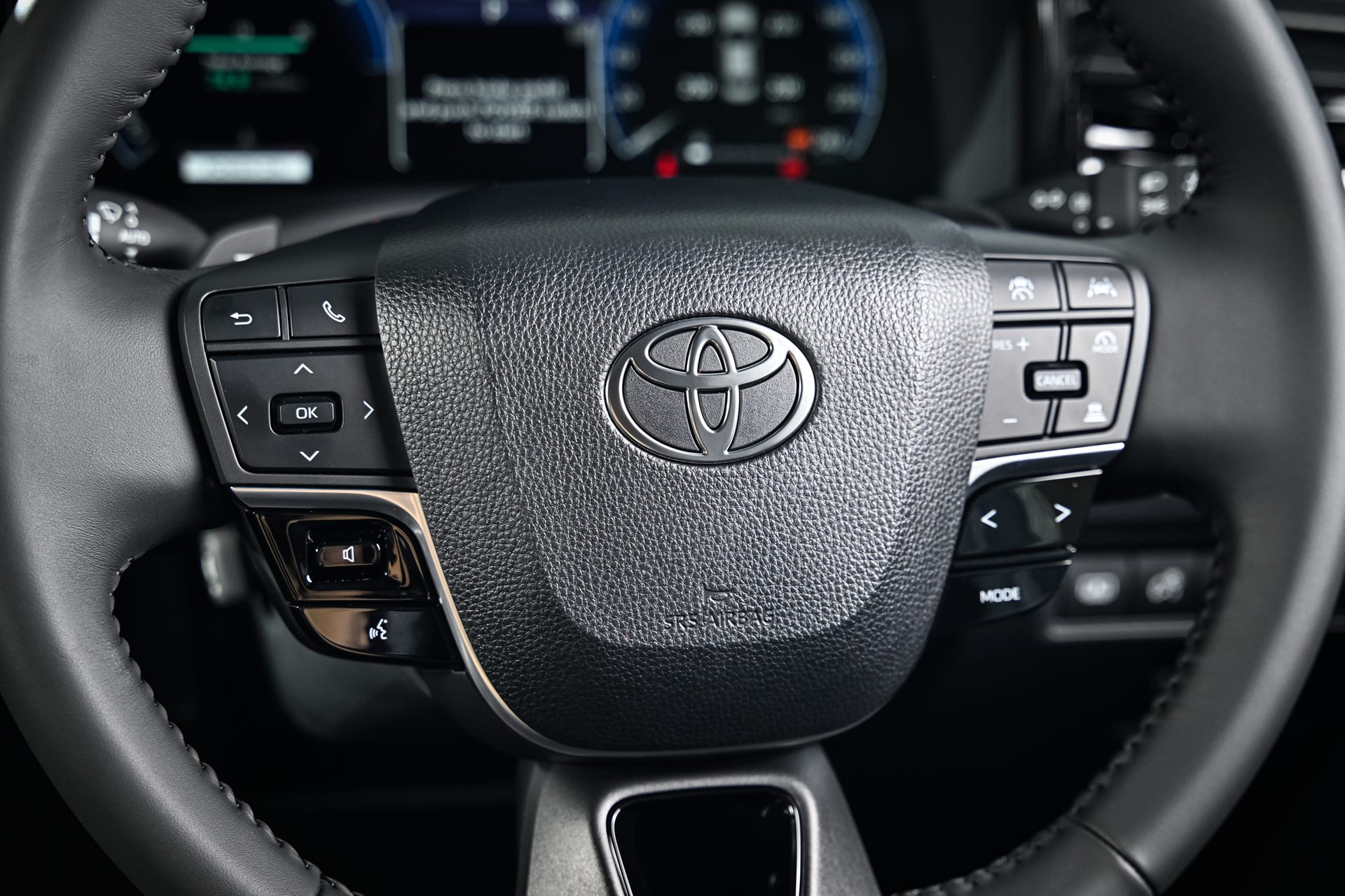 Toyota Camry HEV Premium โตโยต้า คัมรี่ ปี 2024 : ภาพที่ 11