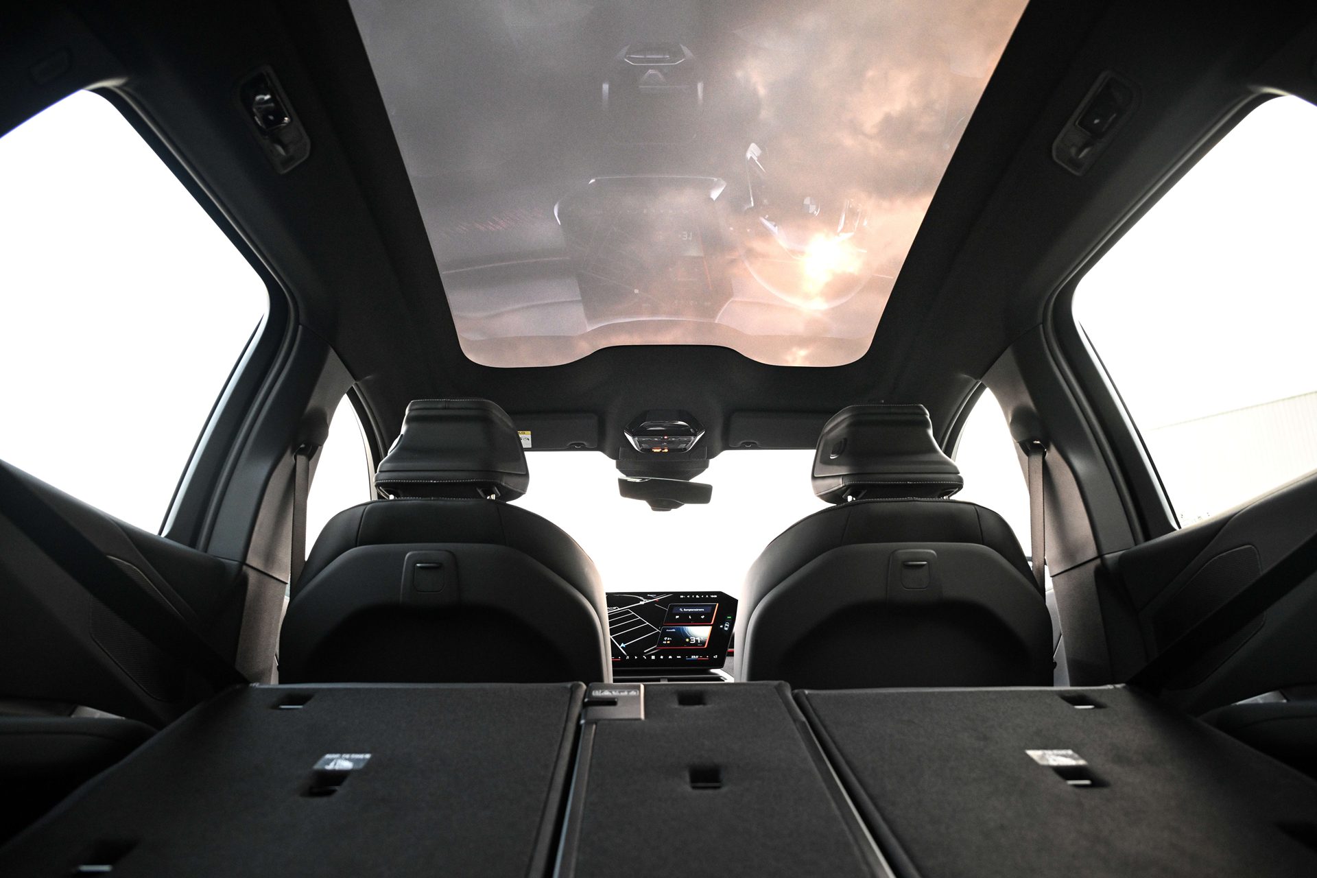 BMW i iX3 50 xDrive M Sport บีเอ็มดับเบิลยู ปี 2026 : ภาพที่ 18