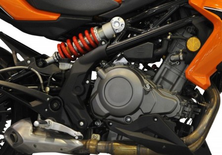 Benelli TNT 300 เบเนลลี ทีเอ็นที ปี 2013 : ภาพที่ 5