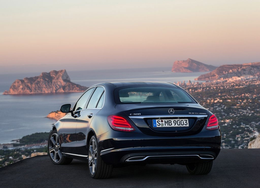 Mercedes-benz C-Class C 300 BlueTEC Hybrid AMG Dynamic เมอร์เซเดส-เบนซ์ ซี-คลาส ปี 2014 : ภาพที่ 3