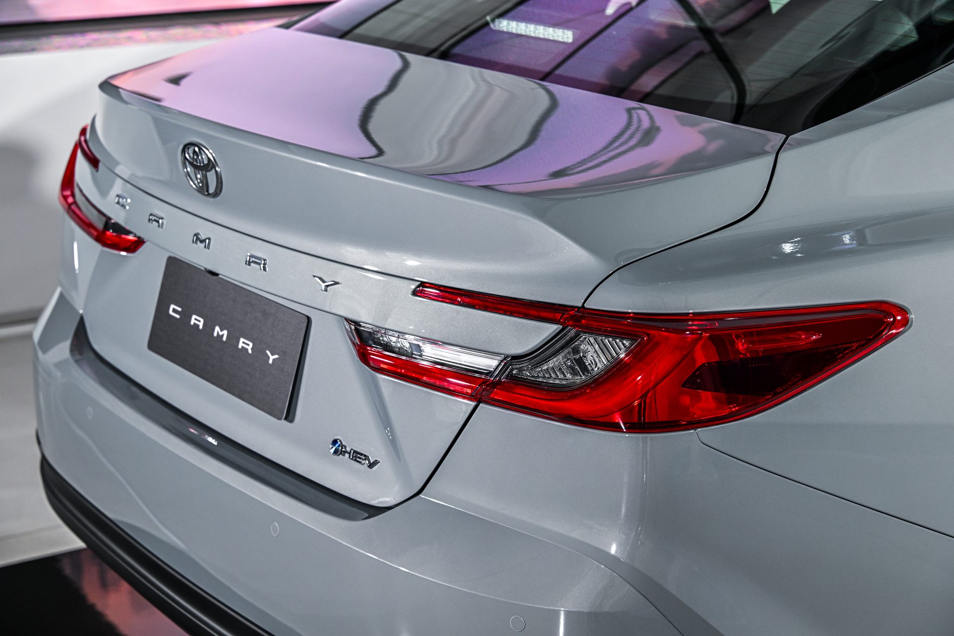 Toyota Camry HEV Premium โตโยต้า คัมรี่ ปี 2024 : ภาพที่ 4